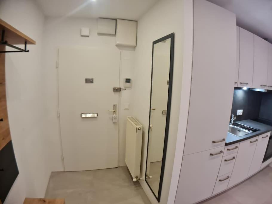Stressless City Apartment Вена Экстерьер фото