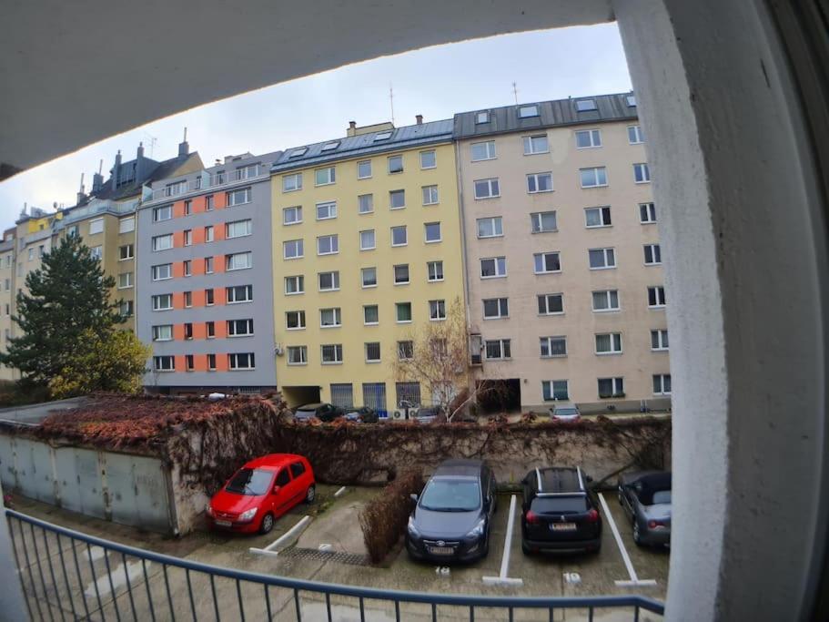 Stressless City Apartment Вена Экстерьер фото